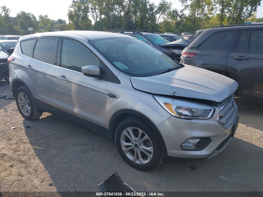 2019 FORD ESCAPE SE - 1FMCU0GD0KUC23088