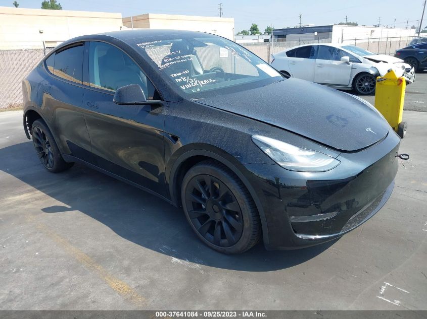 5YJYGDEE8LF059748 Tesla Model Y LONG RANGE