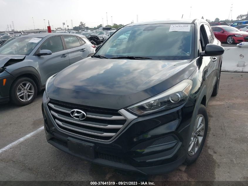 2017 HYUNDAI TUCSON SE - KM8J23A42HU427066