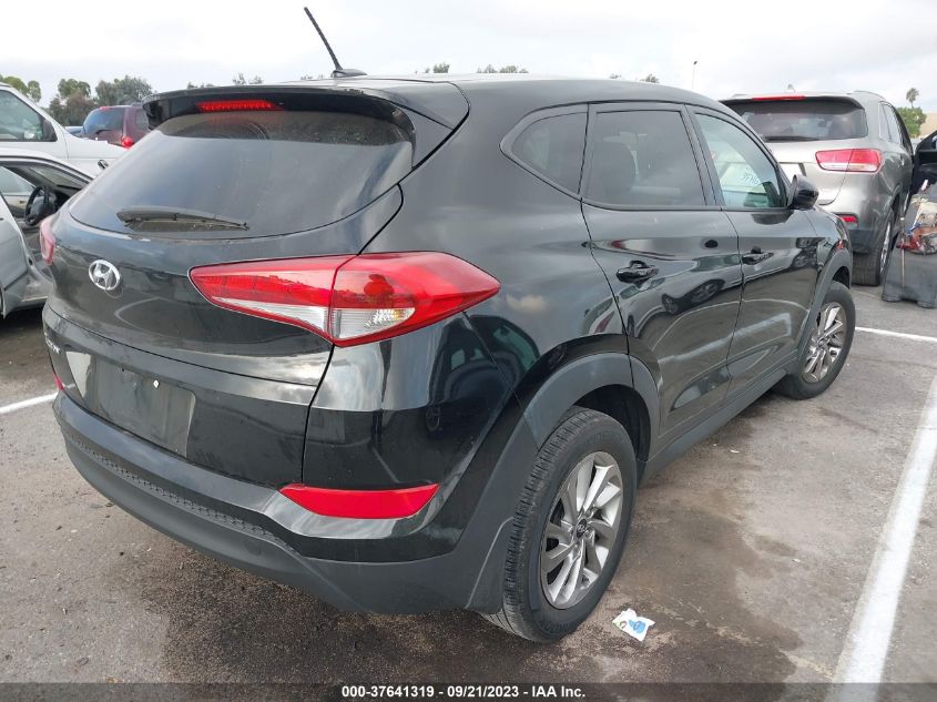 2017 HYUNDAI TUCSON SE - KM8J23A42HU427066