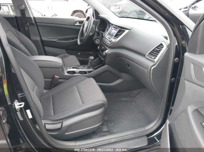 2017 HYUNDAI TUCSON SE - KM8J23A42HU427066