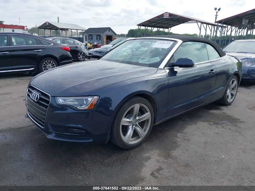 WAULFAFH0DN005770 2013 AUDI A5 - Image 2