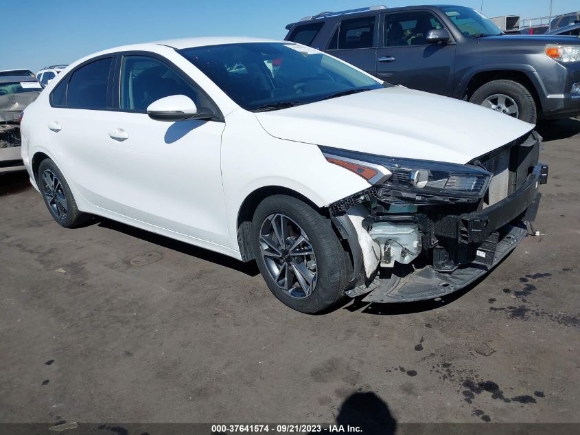 Lot #2573960938 2022 KIA FORTE LXS salvage car