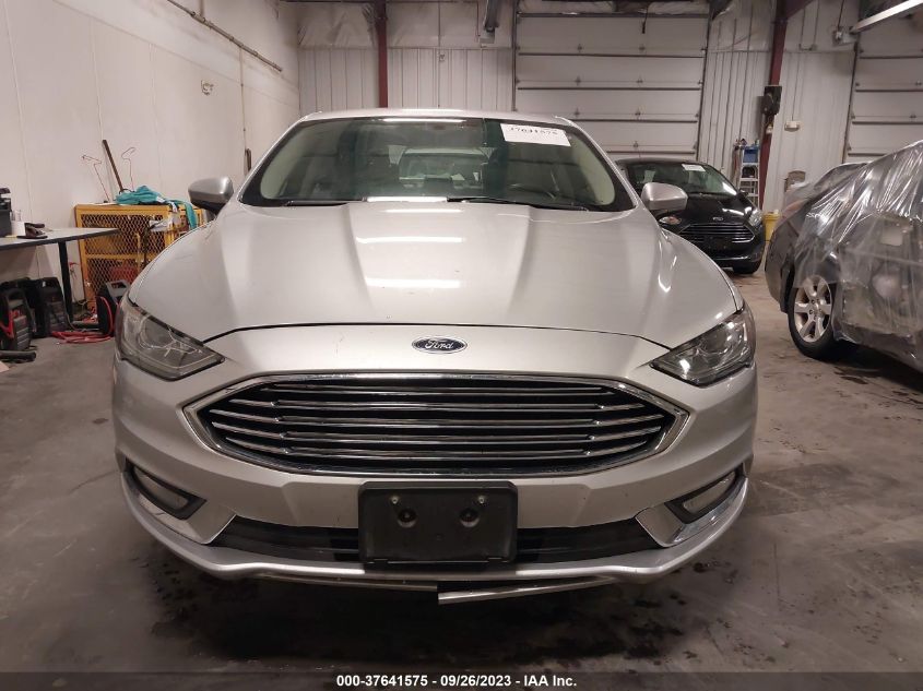 3FA6P0LU3HR265405 2017 FORD FUSION, photo no. 13