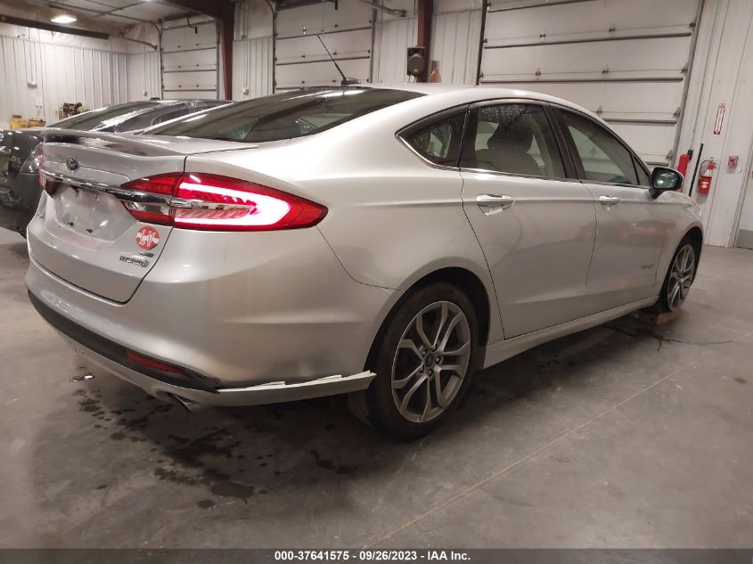 3FA6P0LU3HR265405 2017 FORD FUSION, photo no. 4