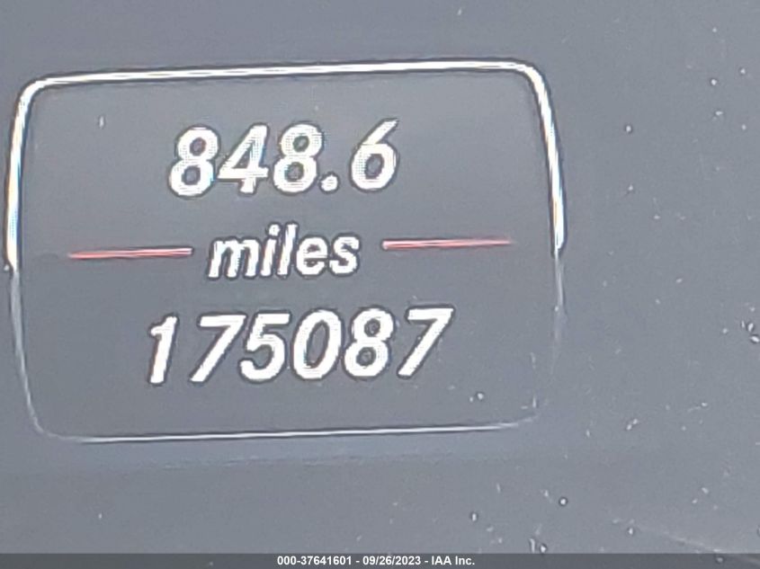 2015 MERCEDES-BENZ GL-CLASS GL 350 BLUETEC 4JGDF2EE8FA541800