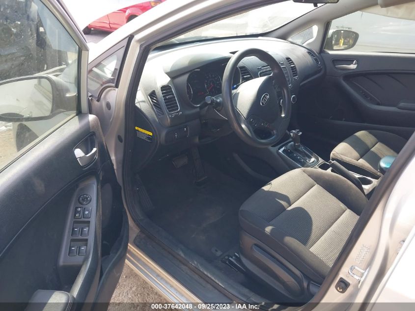2017 KIA FORTE LX - 3KPFK4A75HE069079