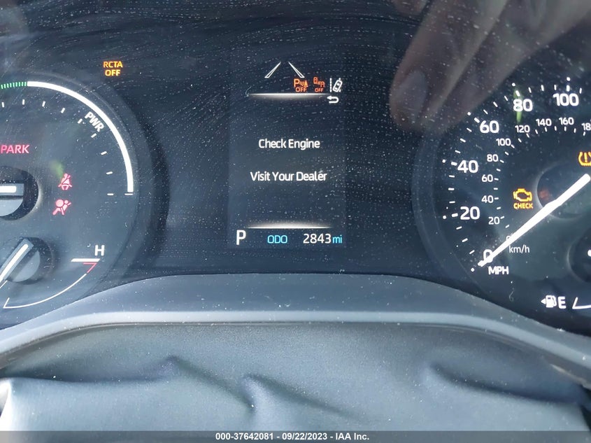 VIN 5TDYRKEC8PS157662 2023 TOYOTA SIENNA XLE