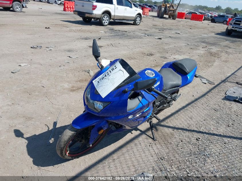 2012 KAWASAKI EX250 J JKAEXMJ16CDAC3417