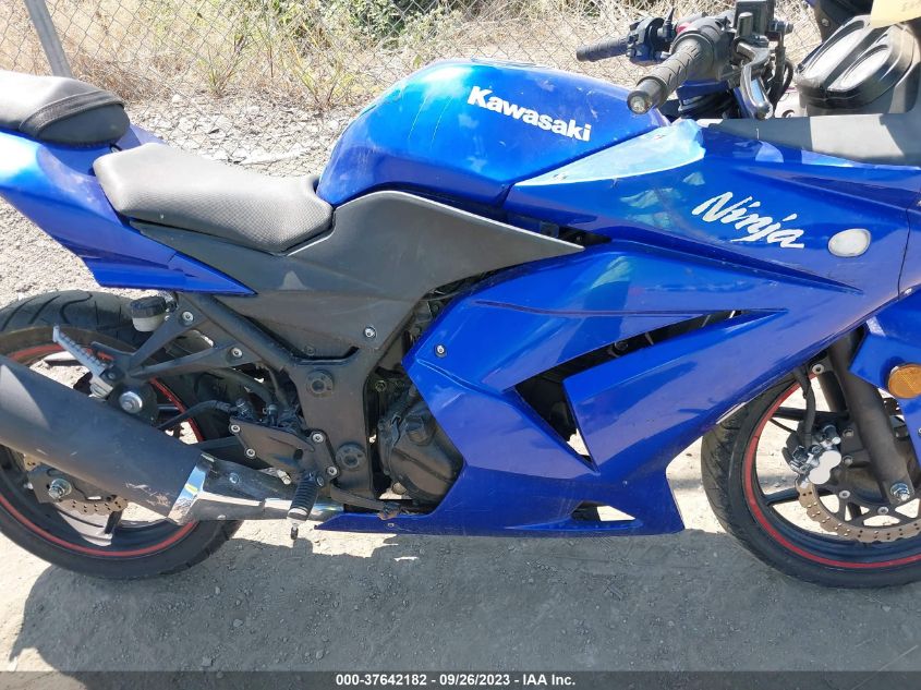 2012 KAWASAKI EX250 J JKAEXMJ16CDAC3417