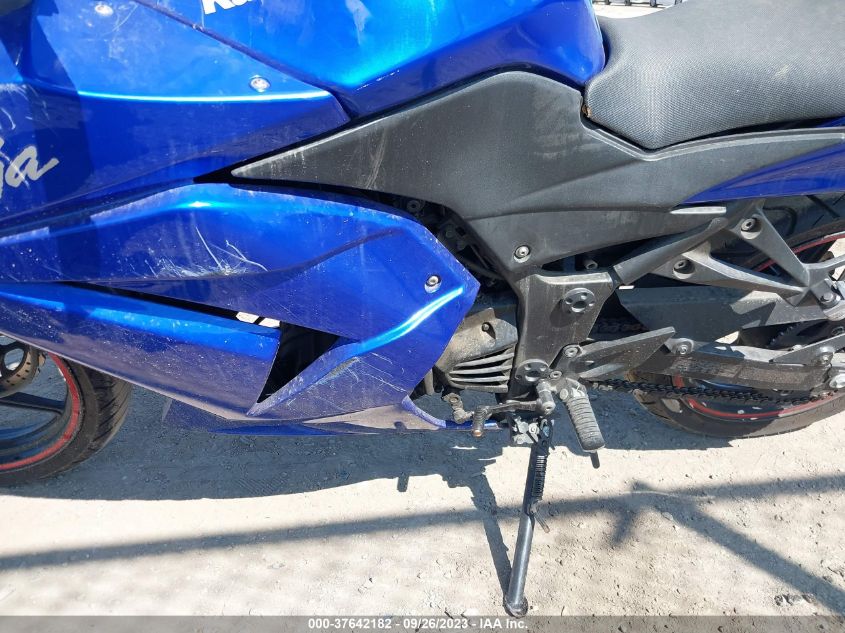 2012 KAWASAKI EX250 J JKAEXMJ16CDAC3417