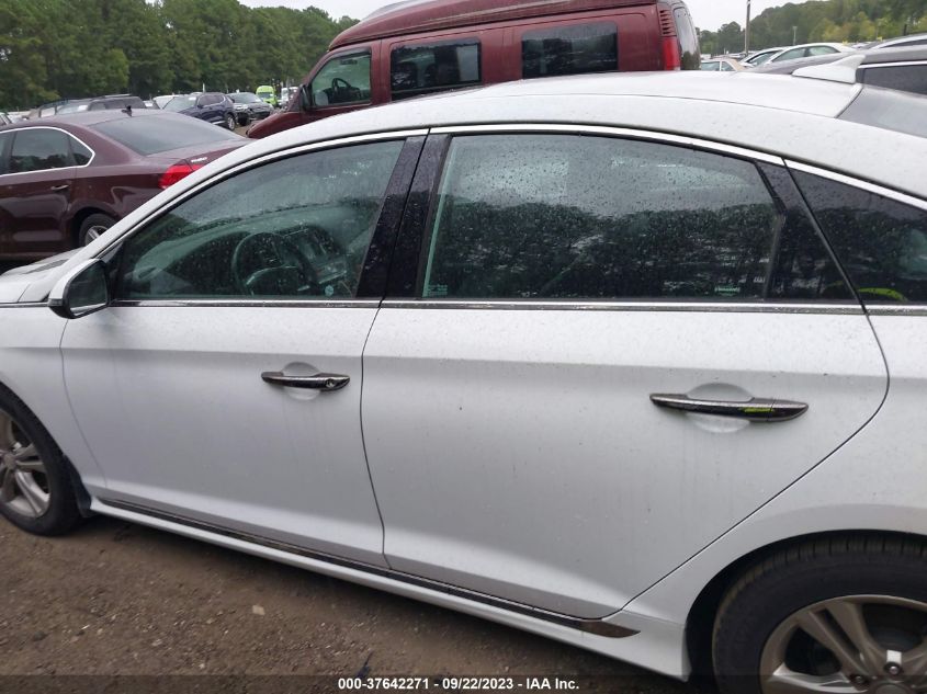 2018 HYUNDAI SONATA SPORT - 5NPE34AF8JH696960