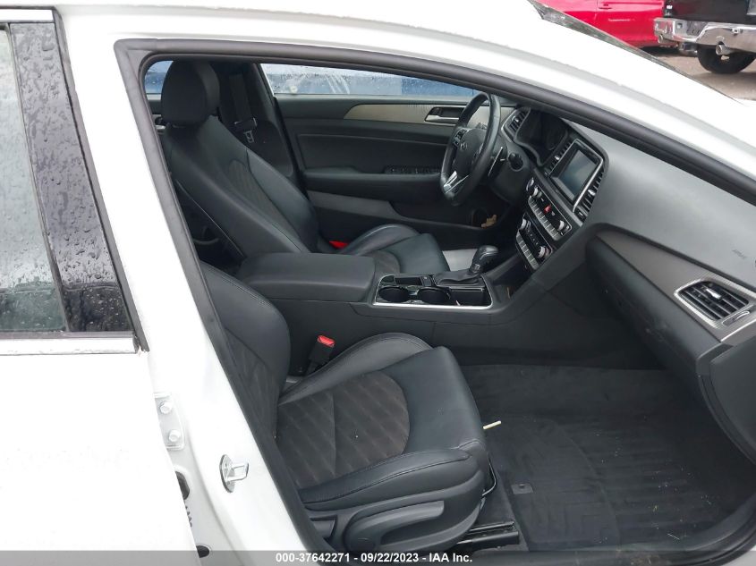 2018 HYUNDAI SONATA SPORT - 5NPE34AF8JH696960
