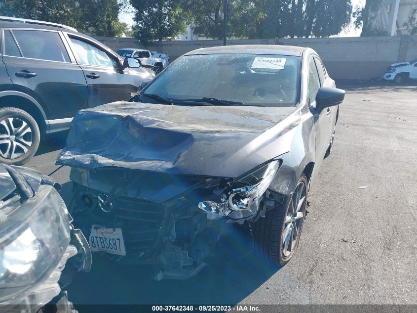 2018 MAZDA MAZDA3 TOURING - 3MZBN1L38JM233206