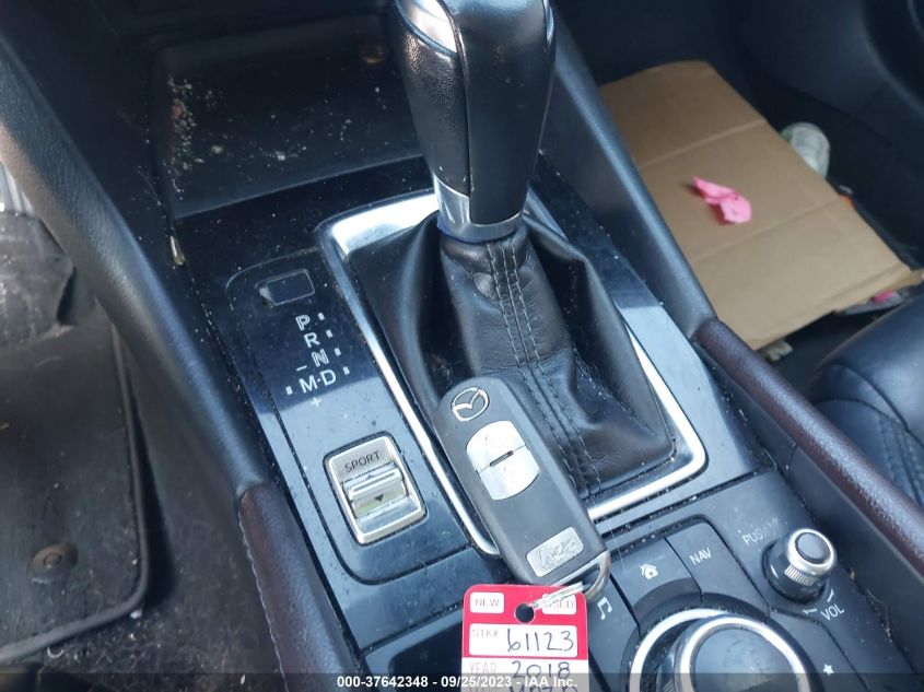 2018 MAZDA MAZDA3 TOURING - 3MZBN1L38JM233206