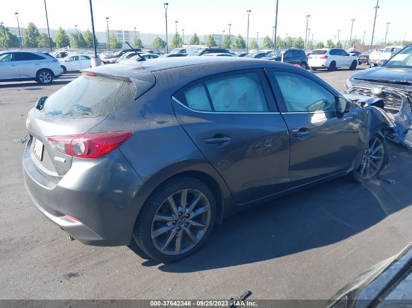 2018 MAZDA MAZDA3 TOURING - 3MZBN1L38JM233206