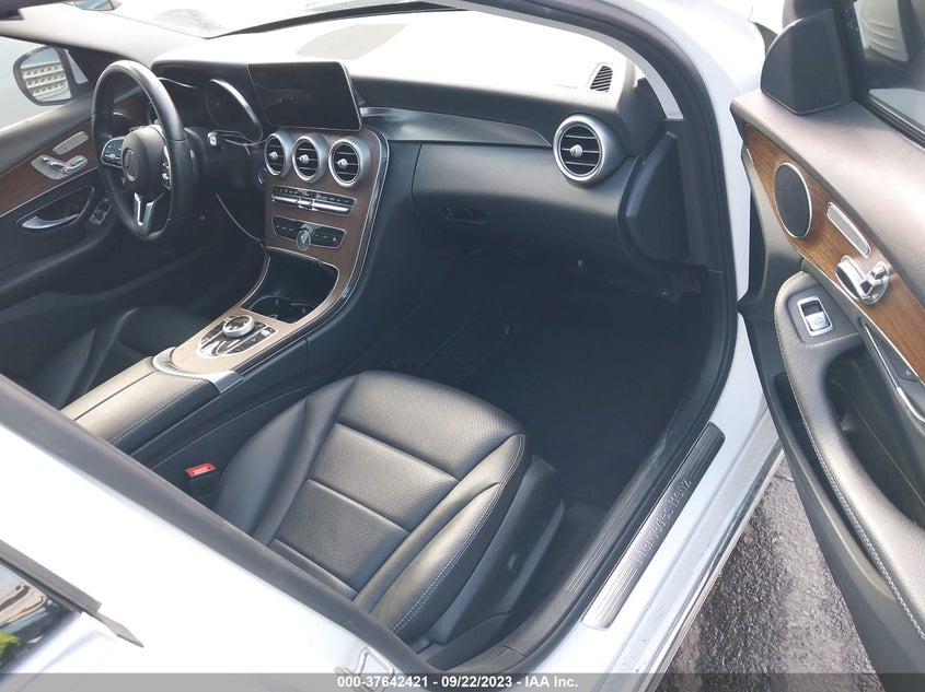 VIN 55SWF8DB5LU323578 2020 MERCEDES-BENZ C-CLASS C 300