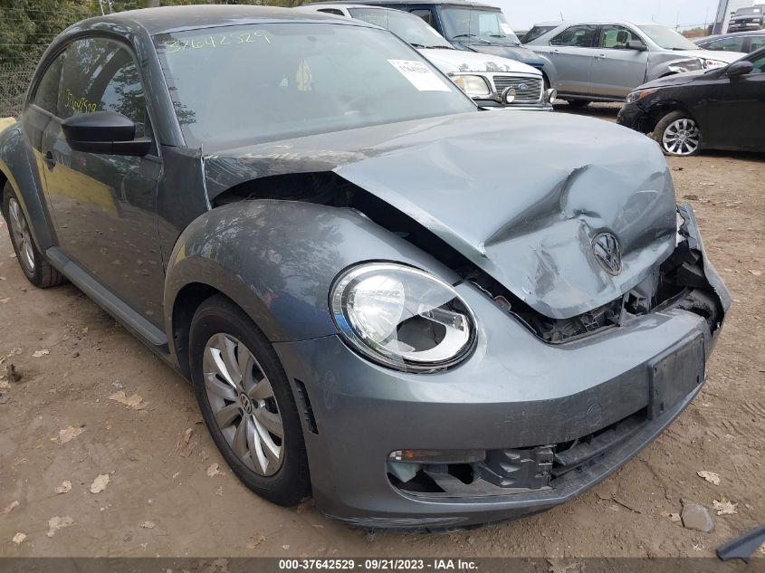 2014 VOLKSWAGEN BEETLE COUPE 2.5L ENTRY - 3VWFP7ATXEM606690