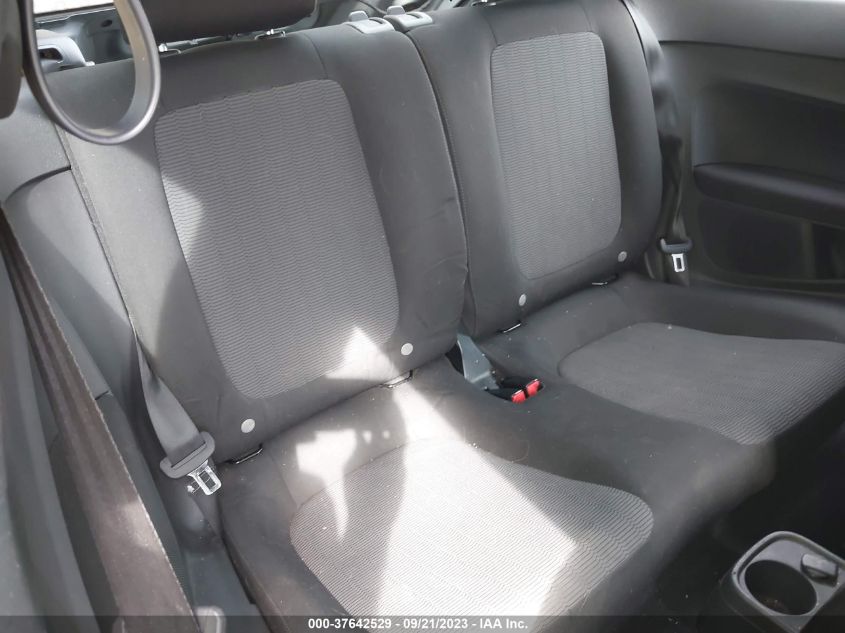 2014 VOLKSWAGEN BEETLE COUPE 2.5L ENTRY - 3VWFP7ATXEM606690