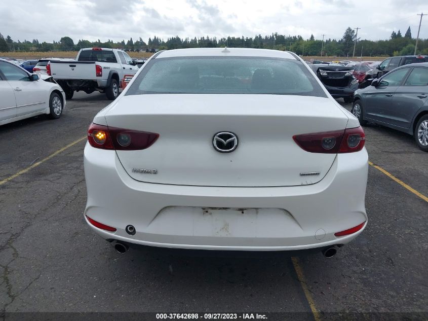 3MZBPADL3KM109421 Mazda Mazda3 Sedan W/PREFERRED PKG 16