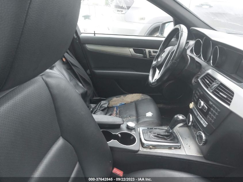 2014 MERCEDES-BENZ C-CLASS C 300 LUXURY - WDDGF8AB7ER315981