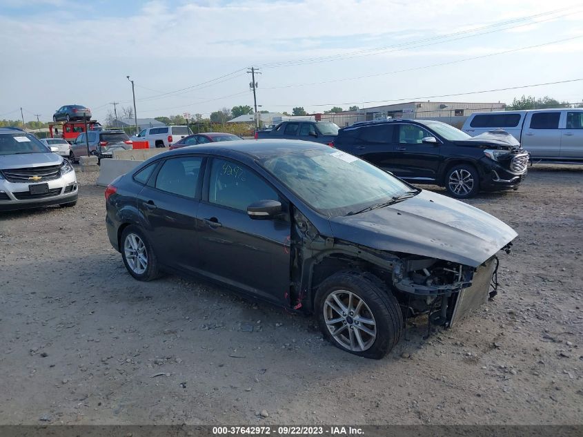 2015 FORD FOCUS SE - 1FADP3F22FL339945