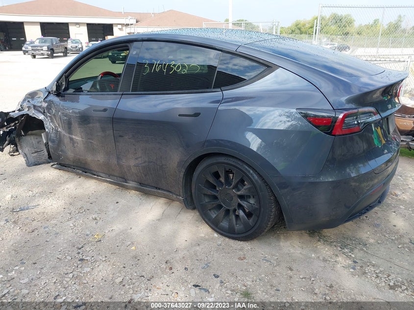 VIN 5YJYGDEE1LF027112 2020 TESLA MODEL Y