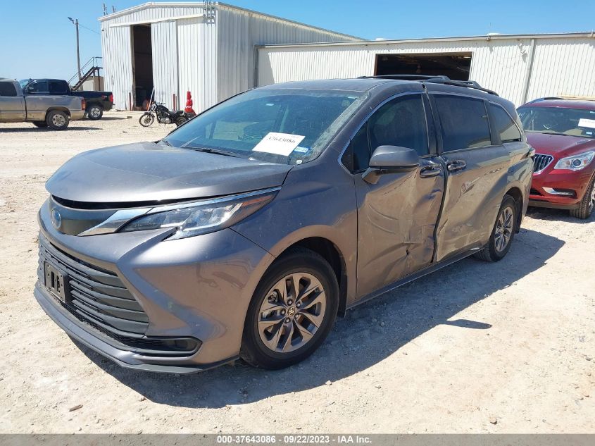 2022 TOYOTA SIENNA LE - 5TDKRKEC3NS098720
