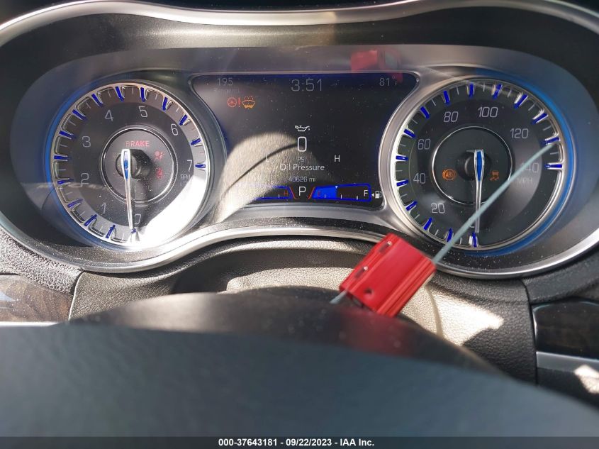 2019 CHRYSLER 300 LIMITED - 2C3CCAEG6KH563041