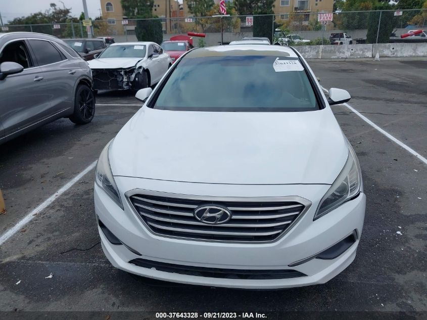 2016 HYUNDAI SONATA 2.4L SE - 5NPE24AF0GH266612