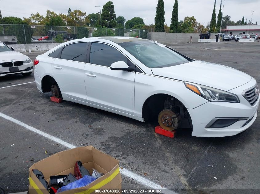 2016 HYUNDAI SONATA 2.4L SE - 5NPE24AF0GH266612