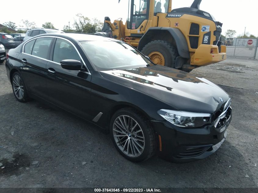 2018 BMW 530I XDRIVE - WBAJA7C51JWC76459