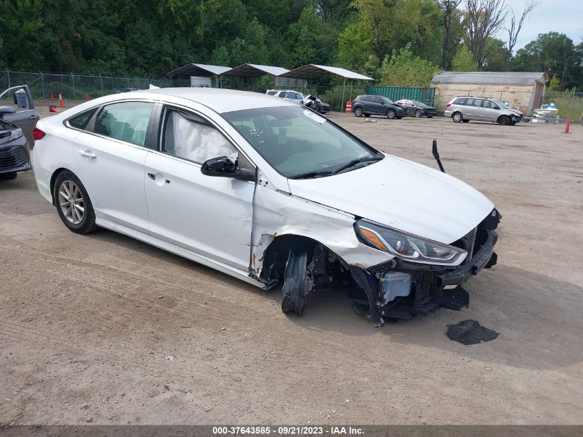 2018 HYUNDAI SONATA SE - 5NPE24AFXJH709663