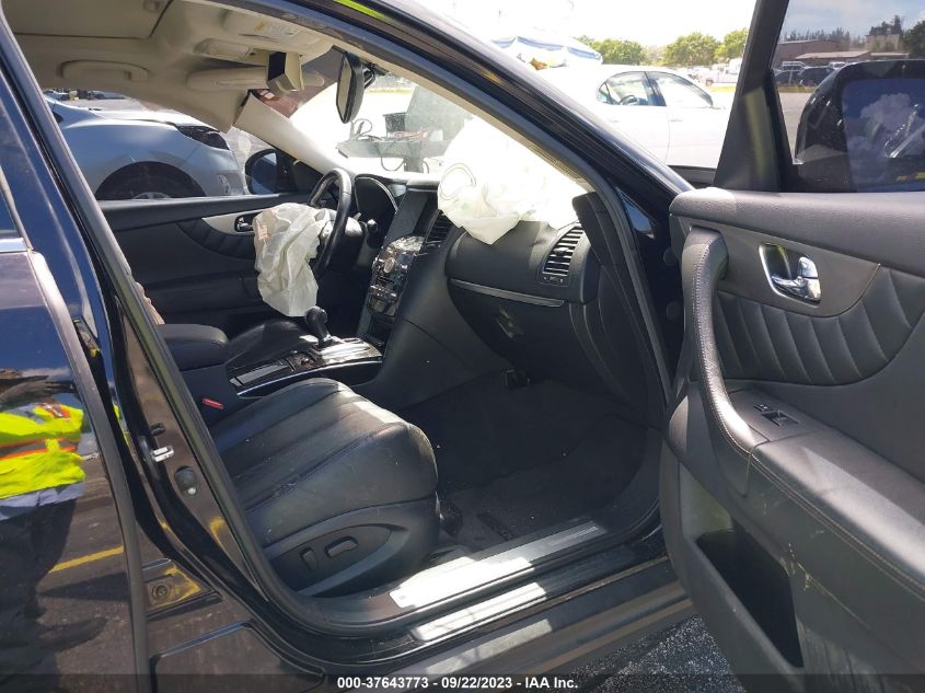 2017 INFINITI QX70 - JN8CS1MU4HM141687