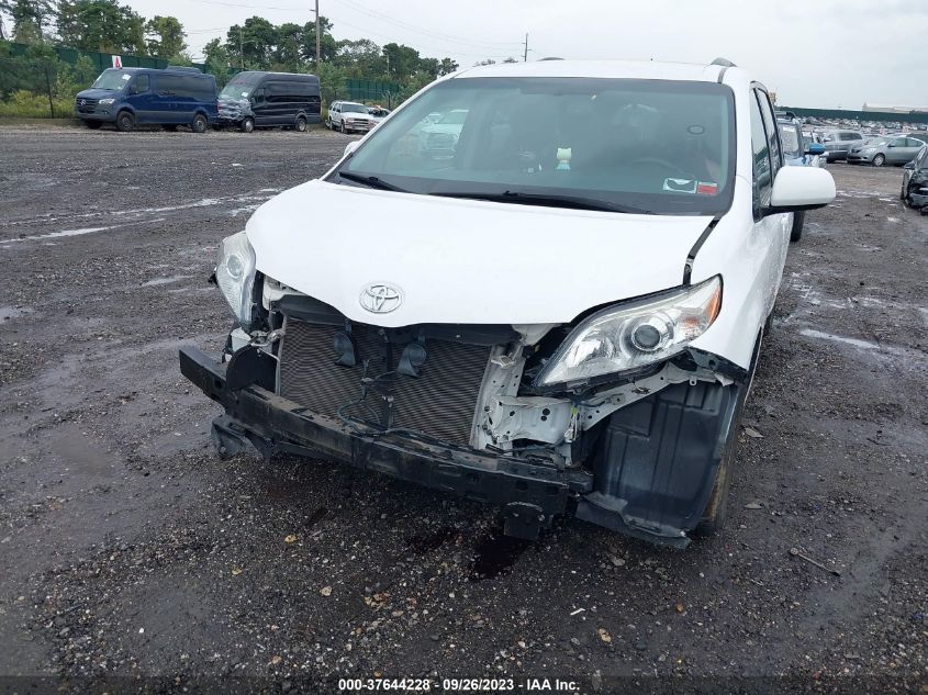 VIN 5TDKZ3DC4HS772756 2017 TOYOTA SIENNA no.6