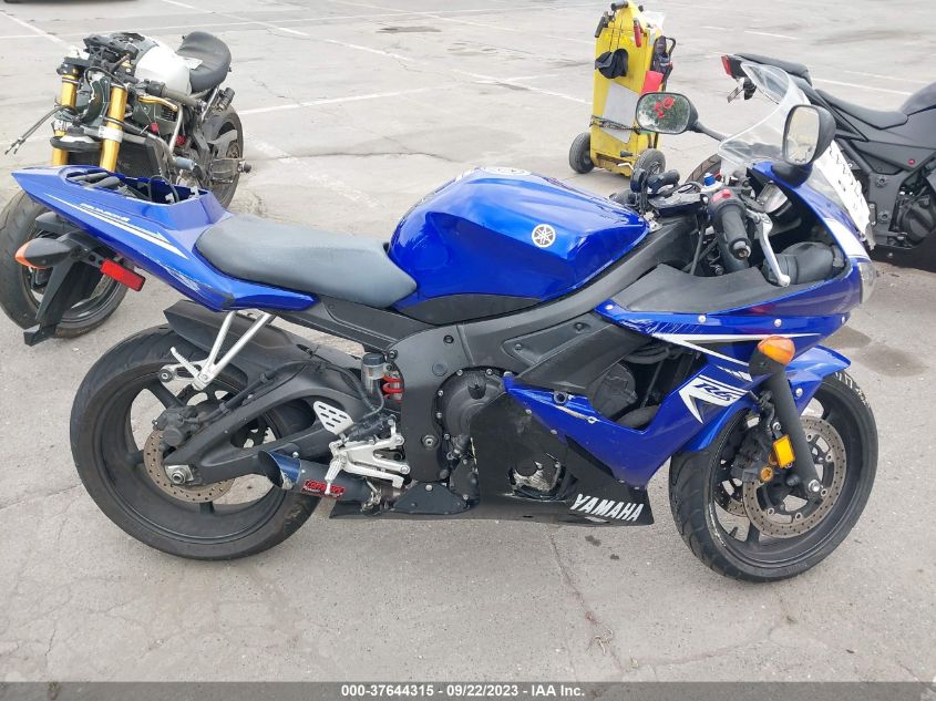 2009 YAMAHA YZFR6 SC JYARJ06Y09A008037