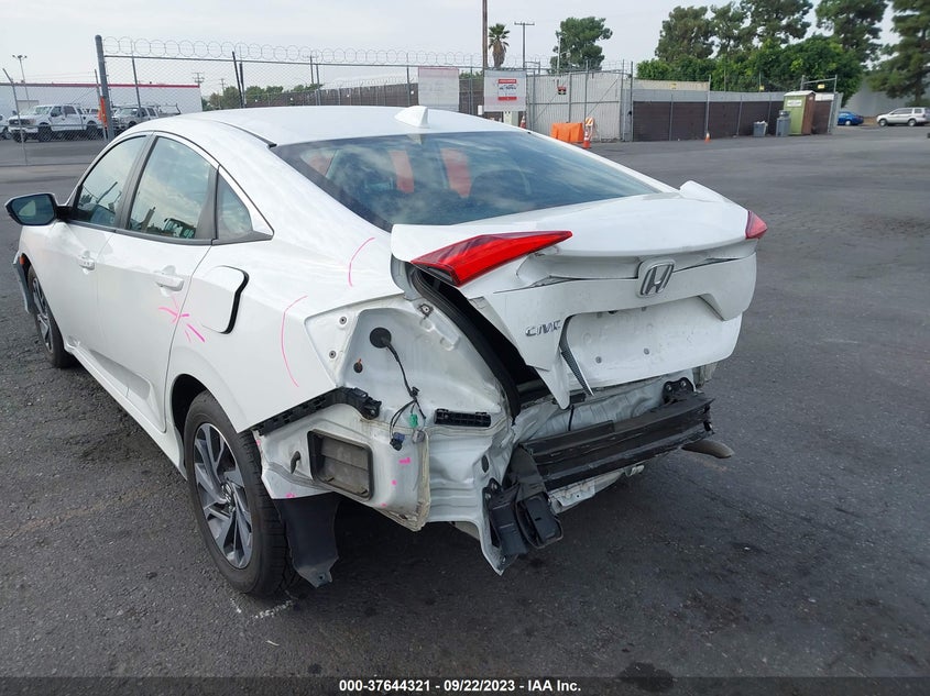 VIN 2HGFC2F70HH577802 2017 HONDA CIVIC SEDAN EX