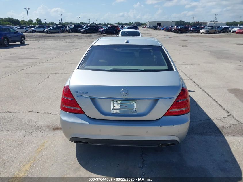 2013 MERCEDES-BENZ S-CLASS S 550 WDDNG7DB1DA504813