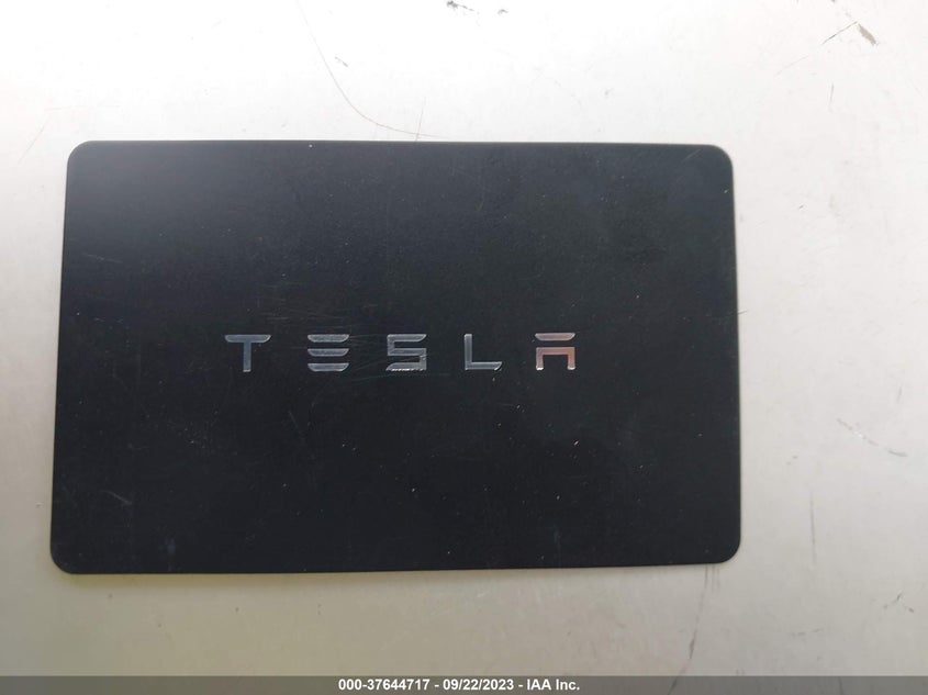 VIN 7SAYGDEE5NF485452 2022 TESLA MODEL Y LONG RANGE