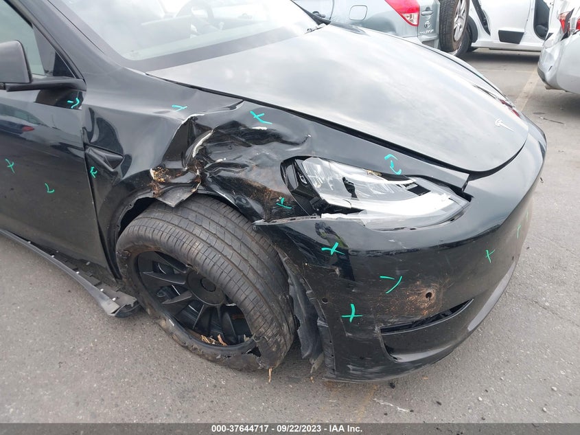 VIN 7SAYGDEE5NF485452 2022 TESLA MODEL Y LONG RANGE