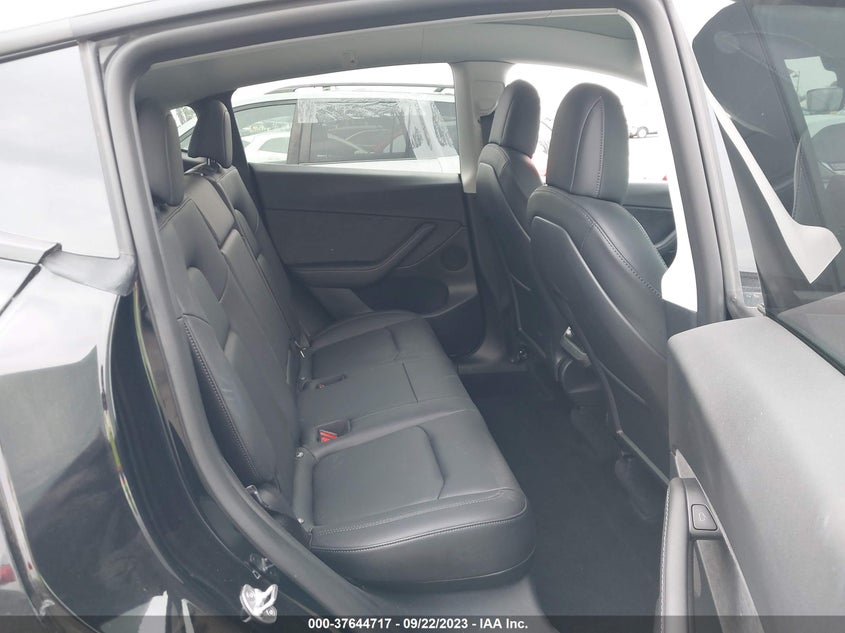 VIN 7SAYGDEE5NF485452 2022 TESLA MODEL Y LONG RANGE