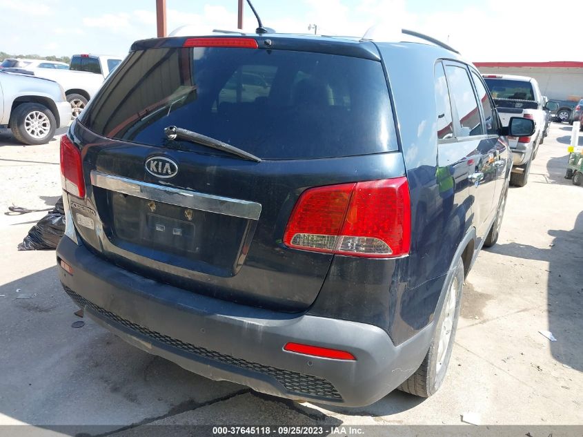 2013 KIA SORENTO LX - 5XYKT3A66DG365576