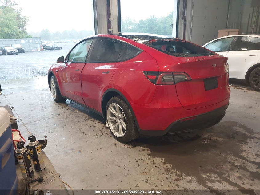 VIN 7SAYGAEE6PF839660 2023 TESLA MODEL Y LONG RANGE