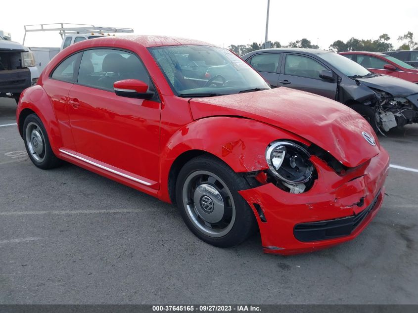 2013 VOLKSWAGEN BEETLE COUPE 2.5L - 3VWJP7AT6DM600541