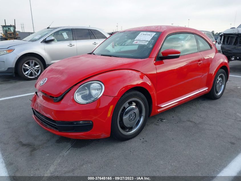 2013 VOLKSWAGEN BEETLE COUPE 2.5L - 3VWJP7AT6DM600541
