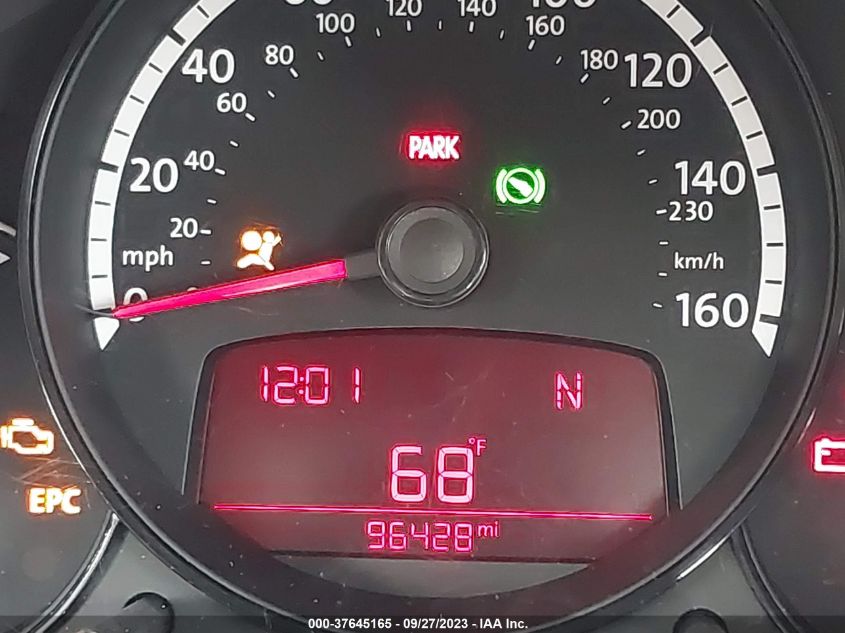 2013 VOLKSWAGEN BEETLE COUPE 2.5L - 3VWJP7AT6DM600541