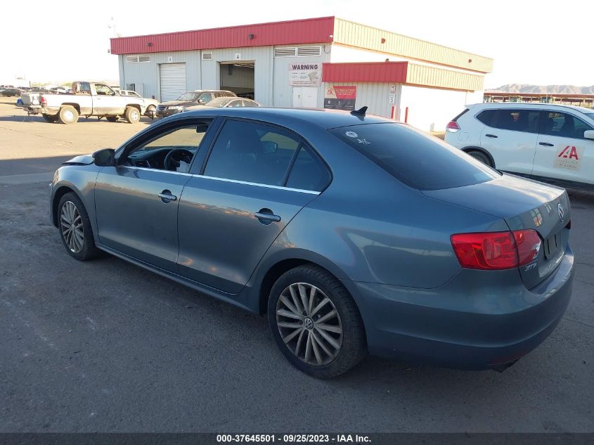 2013 VOLKSWAGEN JETTA SEDAN SEL W/NAV - 3VWLX7AJ1DM361746