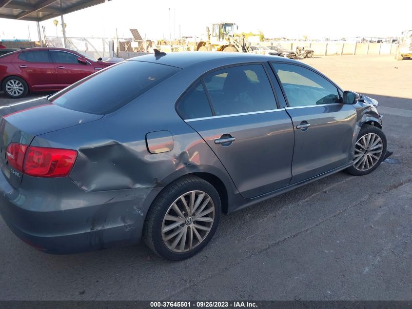 2013 VOLKSWAGEN JETTA SEDAN SEL W/NAV - 3VWLX7AJ1DM361746