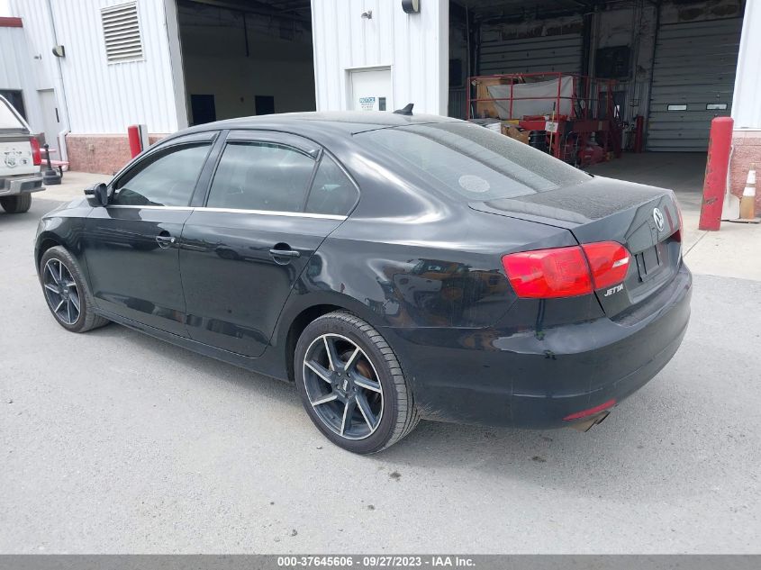 2013 VOLKSWAGEN JETTA SEDAN SE W/CONVENIENCE/SUNROOF - 3VWDX7AJ9DM447729