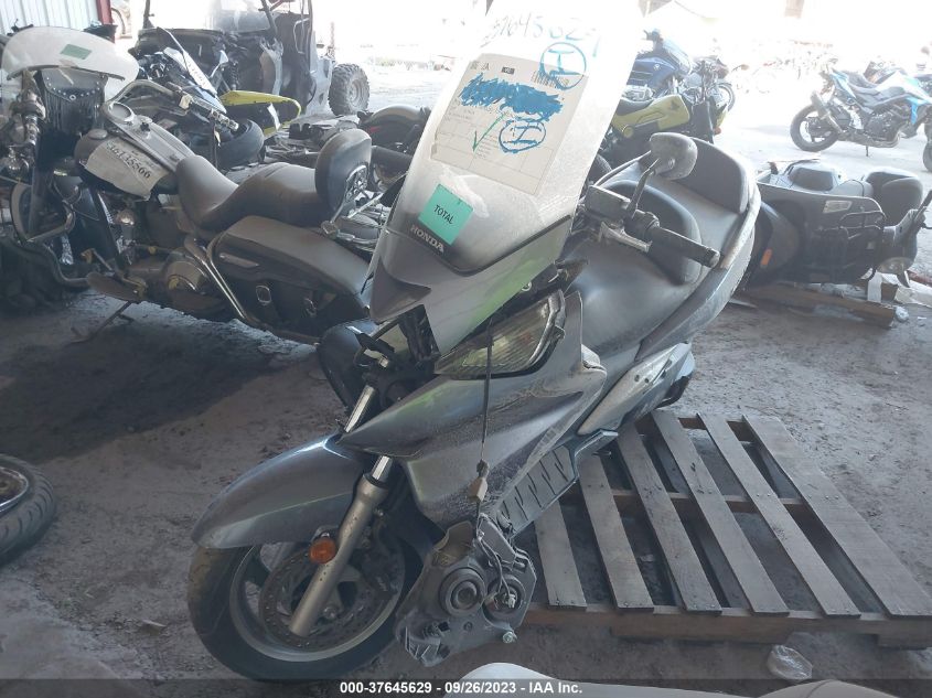 2007 HONDA FSC600 D JH2PF01197K500927